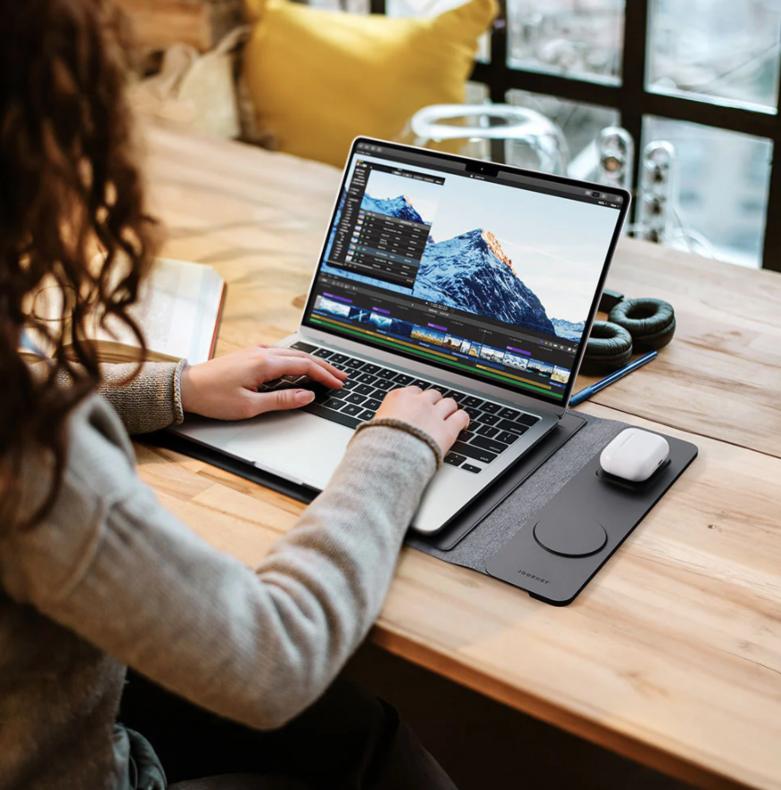 NEXA 4-in-1 Laptop Sleeve with Wireless Charging