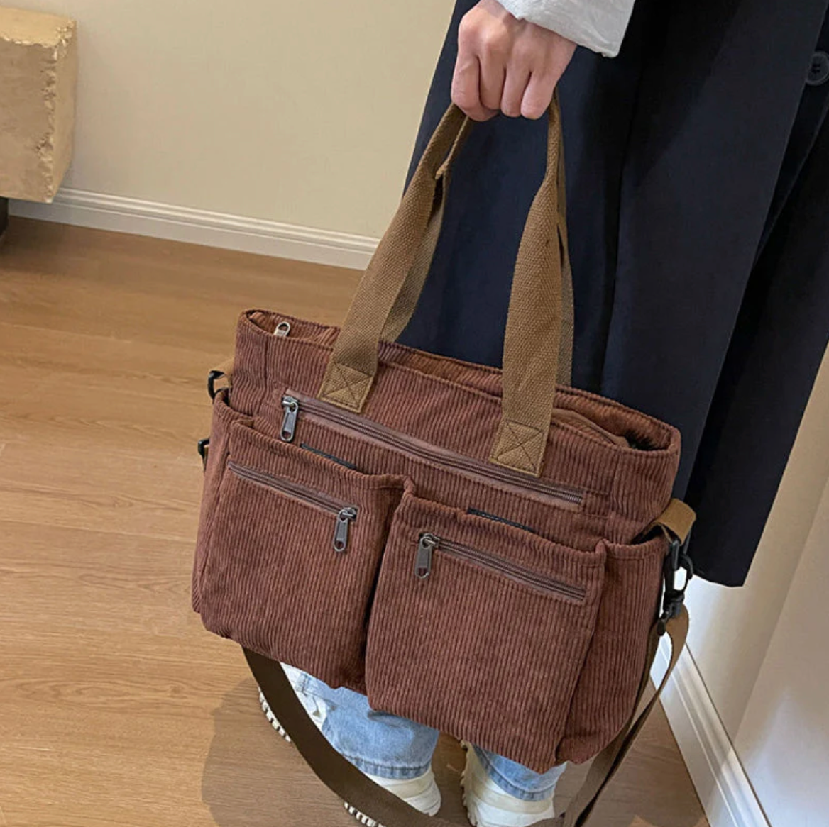Sophie – Stylish retro bag for everyday use, spacious and practical