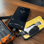 Solcells-Powerbank med dubbel laddning (USB och solcell)