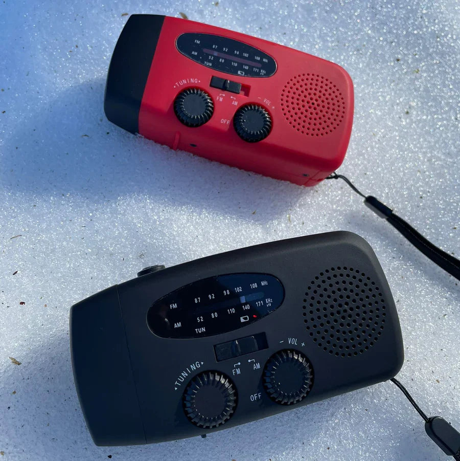 Emergency Radio - 2000 mAh built-in Power Bank, Flashlight and Solar Panels