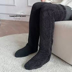 Fluffa – långa mysstrumpor i mjuk fleece
